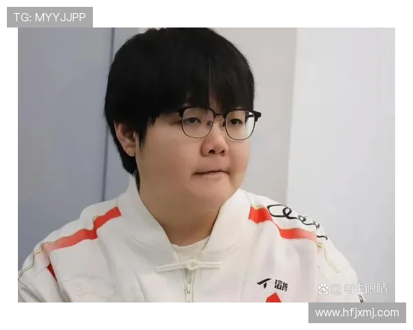 TES战队以65分稳居精英赛积分榜首位，其他战队紧随其后