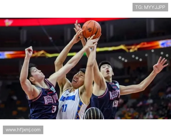 2015年首钢与广东的巅峰对决回顾及精彩瞬间分析